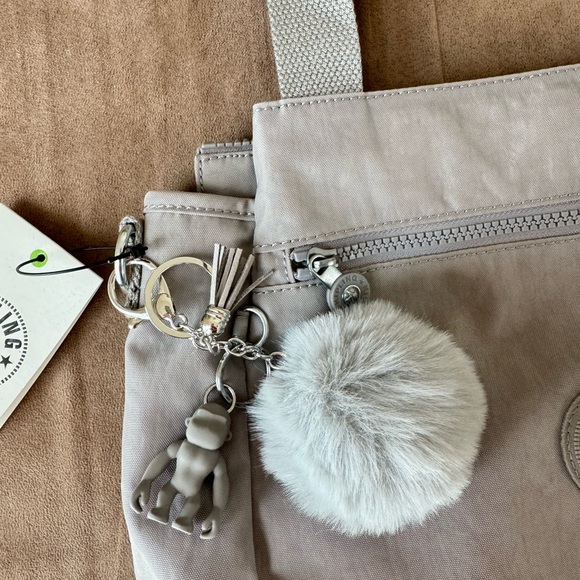 NWT Kipling Satchel with Pom Pom bag charm - Picture 2 of 11